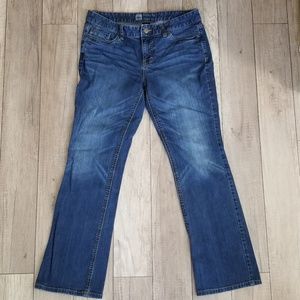 Mossimo Size 10s Curvy Fit Flare Leg Jeans